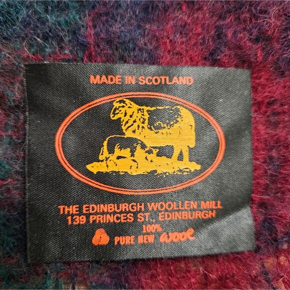 The Edinburgh Woollen Mill Scarf Made In Scotland Pure New Wool Plaid Fringe - Picture 2 of 8